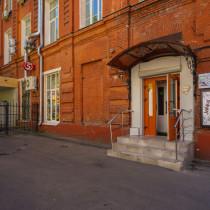 Вид входной группы снаружи Административное здание «Щепкина ул., 58, стр. 3»